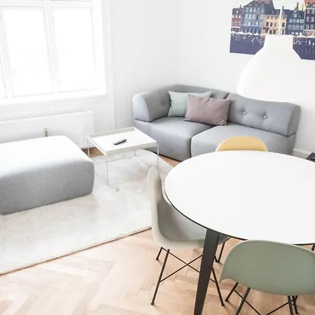 Beautiful And Bright 2-bed With Private Balcony Apartment Copenhagen