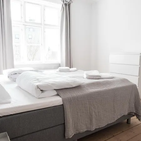 Beautiful 2-br W A Balcony In Norrebro - 73 *