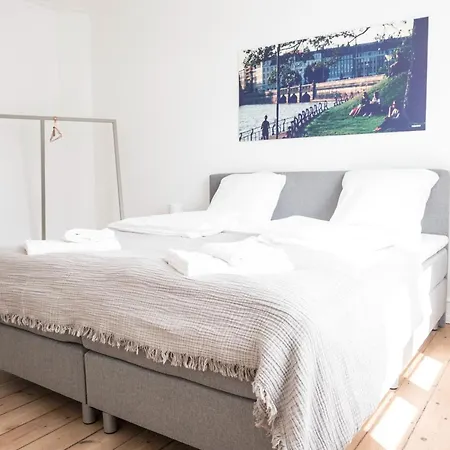 Beautiful 2-br W A Balcony In Norrebro - 73 Copenhague
